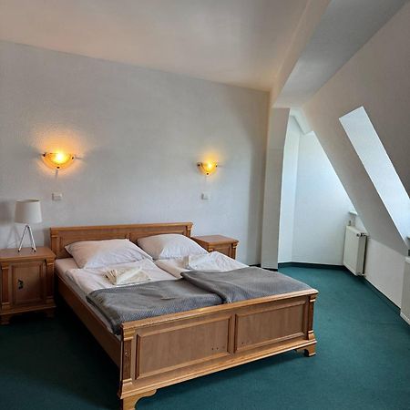 Dom Turysty Motel Kostrzyn nad Odra Ngoại thất bức ảnh