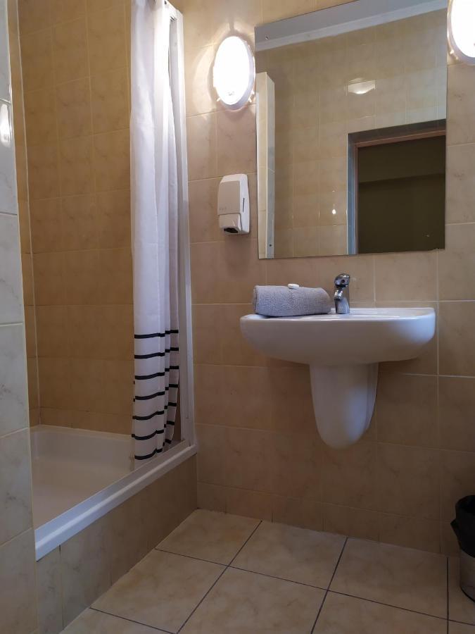 Dom Turysty Motel Kostrzyn nad Odra Ngoại thất bức ảnh