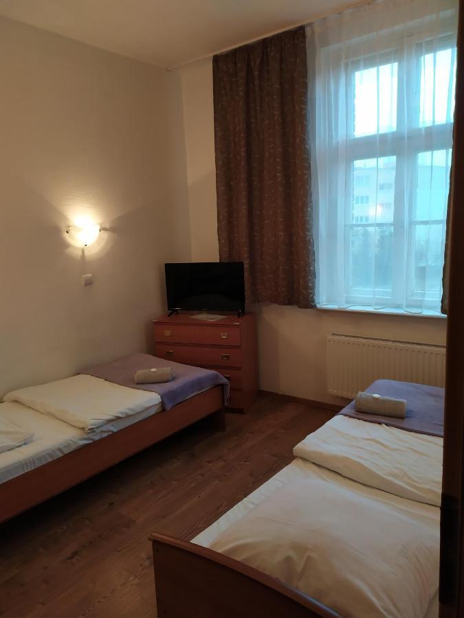 Dom Turysty Motel Kostrzyn nad Odra Ngoại thất bức ảnh